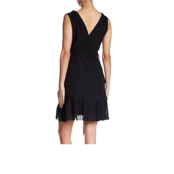 🌺ABS COLLECTION Ribbon Pleated Dress in Classic Black Size 2🌺 - Picture 2 of 10